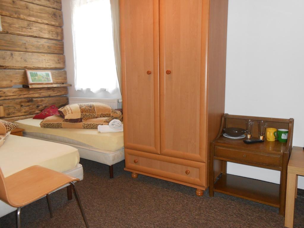 Magdalenka - Pokoje W Centrum Szczyrk Habitación foto